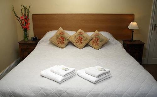 The Staff Of Life Hotel Ticknall Екстериор снимка